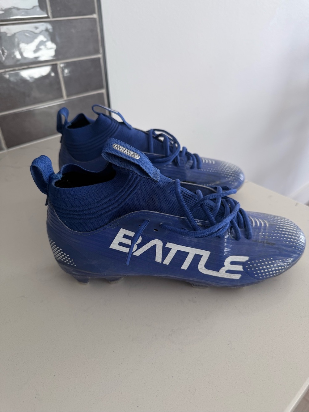 Battle football cleats 8.5